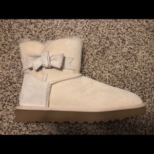 Women’s Ugg size 9 Jackiee Knot Sparkle Boots